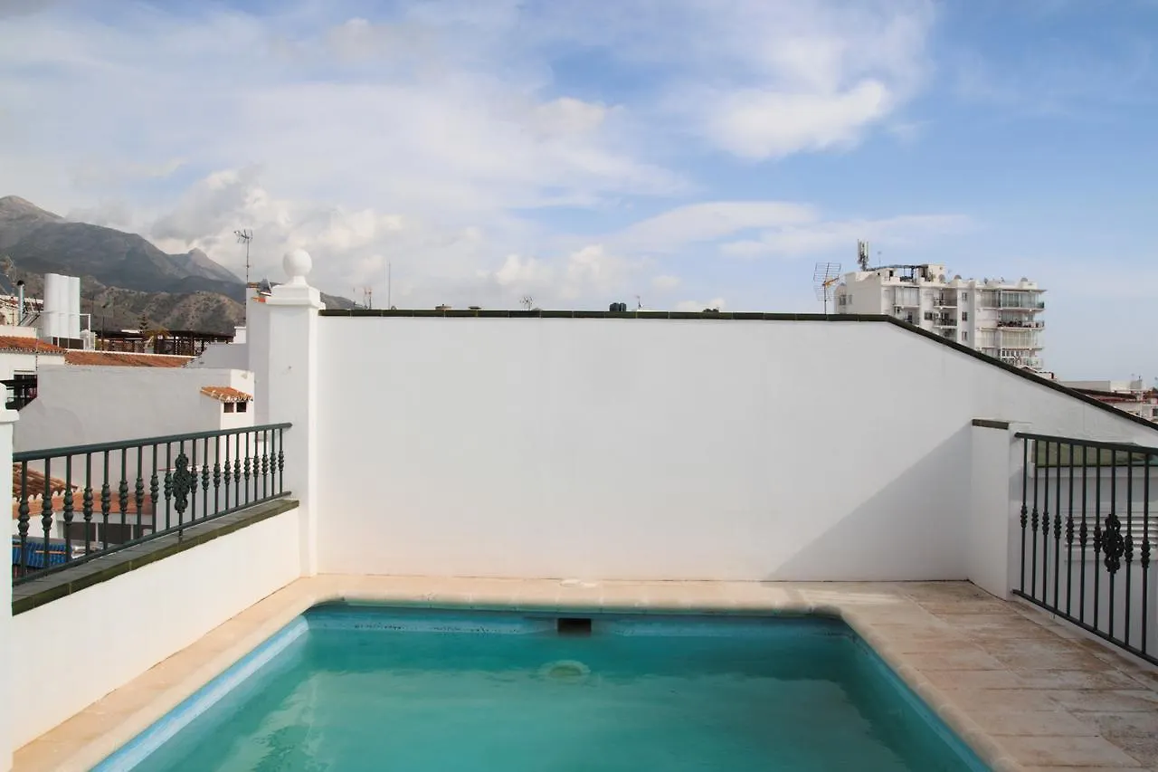 Easy Nerja Apartments 0*,